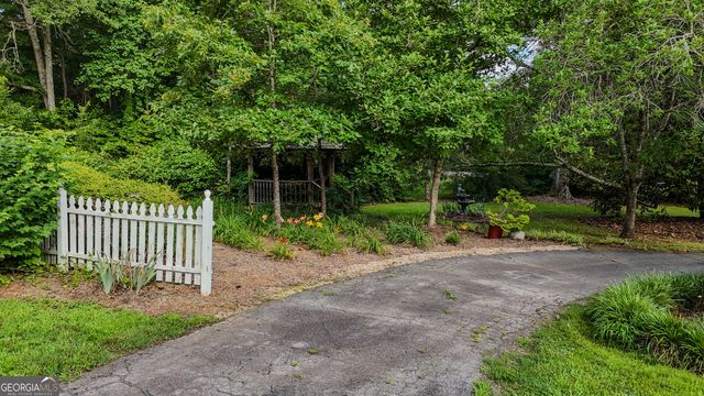 110 Handy Road, Newnan, GA 30263