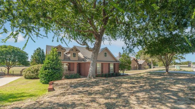 2045 Mason Pond Drive, Weatherford, TX 76085