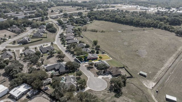 2045 Mason Pond Drive, Weatherford, TX 76085