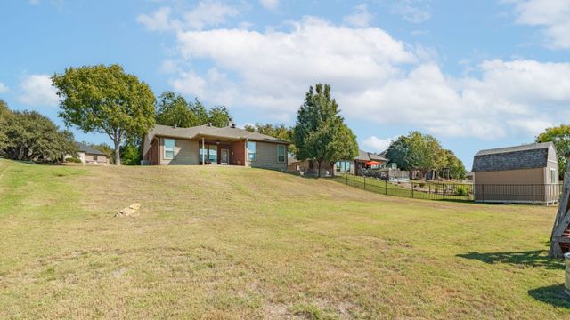 2045 Mason Pond Drive, Weatherford, TX 76085