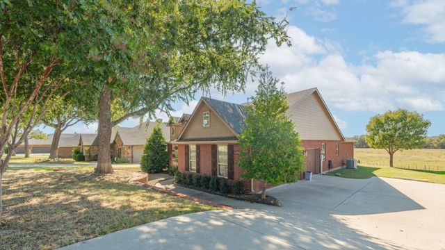 2045 Mason Pond Drive, Weatherford, TX 76085