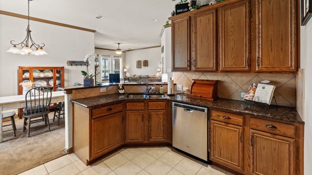 2045 Mason Pond Drive, Weatherford, TX 76085