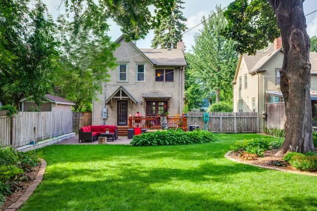 156 Arthur Avenue SE, Minneapolis, MN 55414