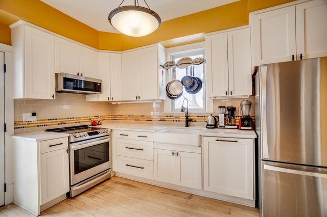 156 Arthur Avenue SE, Minneapolis, MN 55414