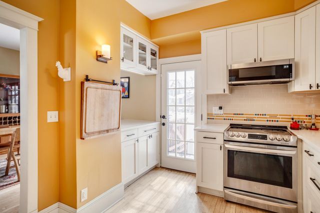 156 Arthur Avenue SE, Minneapolis, MN 55414