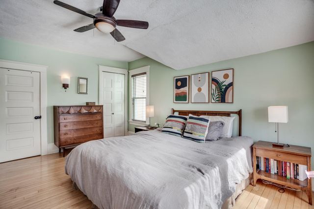 156 Arthur Avenue SE, Minneapolis, MN 55414