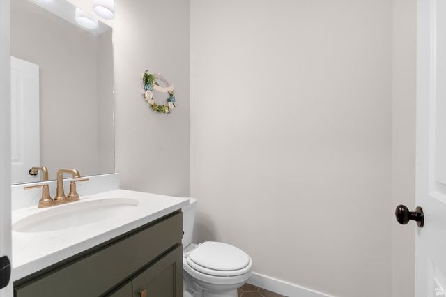 1048 S OLD TOWNE RD, Layton, UT 84041