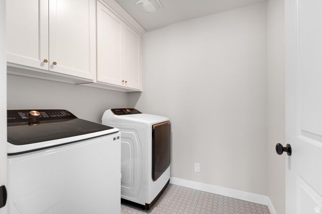 1048 S OLD TOWNE RD, Layton, UT 84041