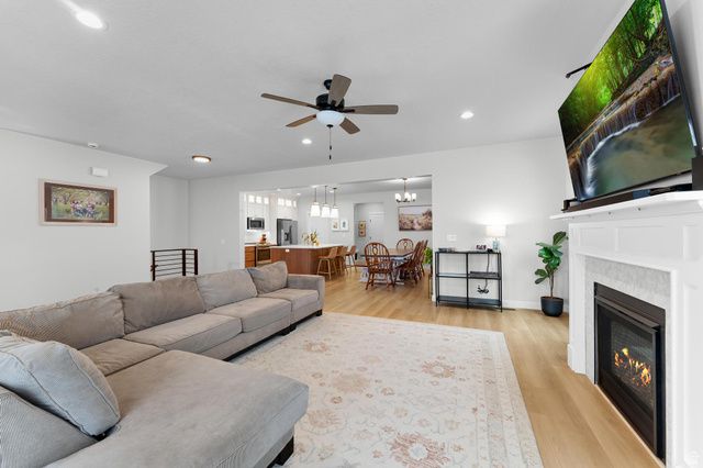 1048 S OLD TOWNE RD, Layton, UT 84041