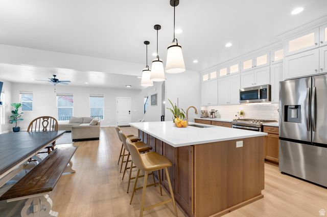 1048 S OLD TOWNE RD, Layton, UT 84041