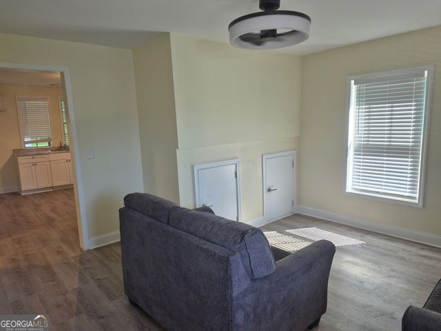 395 S Elm Street, Commerce, GA 30529