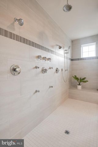 15718 HENRIETTA DR, Accokeek, MD 20607