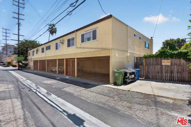 1811 Parnell Avenue, Los Angeles, CA 90025