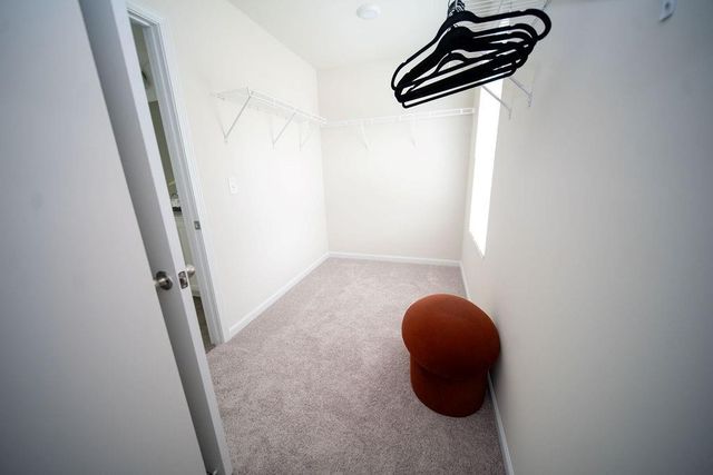 585 River Gardens Drive, Atlanta, GA 30354