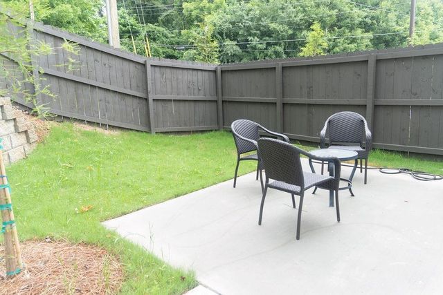 585 River Gardens Drive, Atlanta, GA 30354