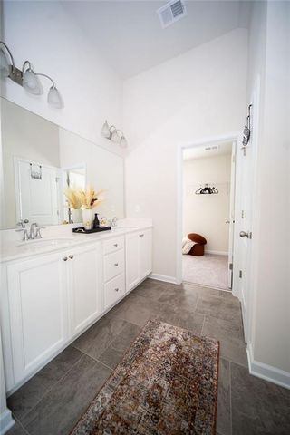 585 River Gardens Drive, Atlanta, GA 30354