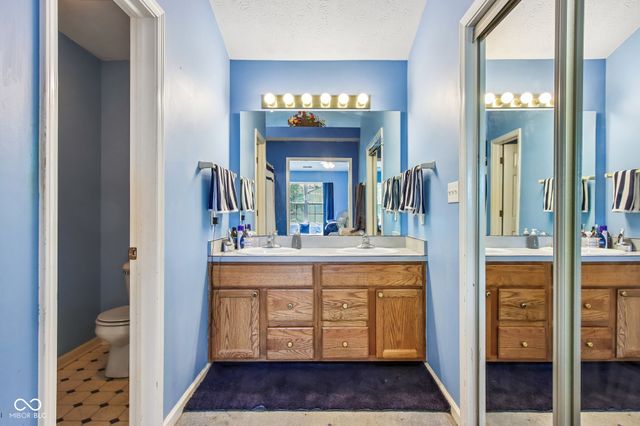 565 Yorktown Lane, Avon, IN 46123