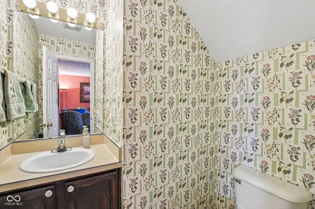 565 Yorktown Lane, Avon, IN 46123