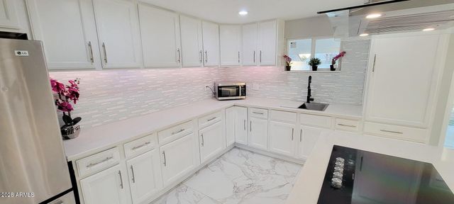 1826 N 73RD Avenue, Phoenix, AZ 85035