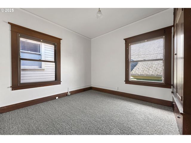 423 Se 28TH Ave, Portland, OR 97214