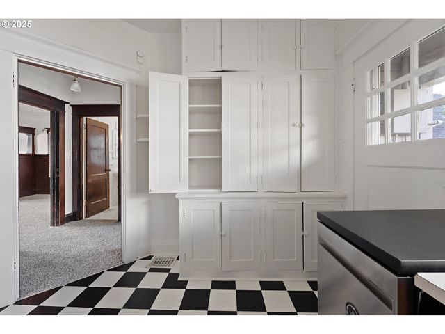 423 Se 28TH Ave, Portland, OR 97214