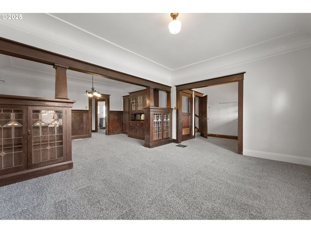 423 Se 28TH Ave, Portland, OR 97214