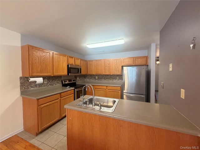 566 County Route 49, Middletown, NY 10940