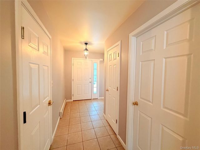 566 County Route 49, Middletown, NY 10940