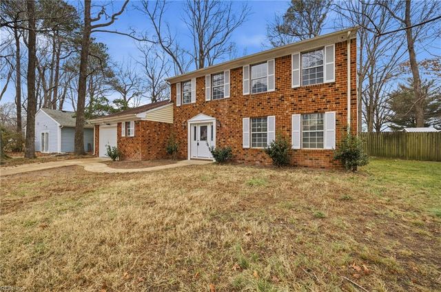 3820 Hearthside LN, Virginia Beach, VA 23453