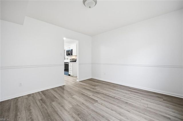 3820 Hearthside LN, Virginia Beach, VA 23453