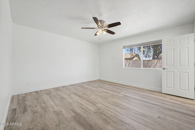 8709 W VERNON Avenue, Phoenix, AZ 85037
