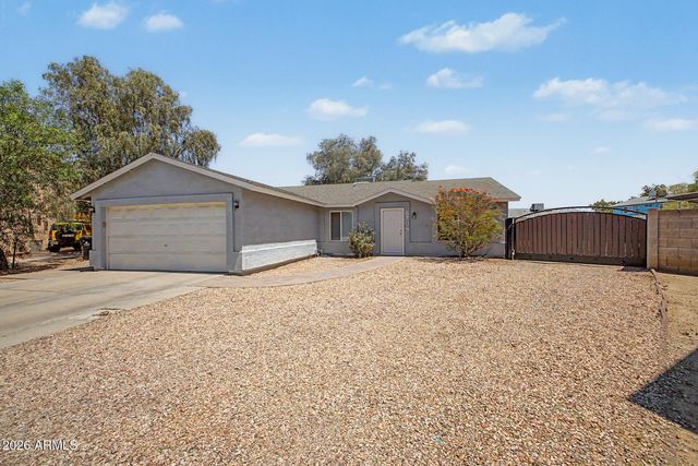 8709 W VERNON Avenue, Phoenix, AZ 85037