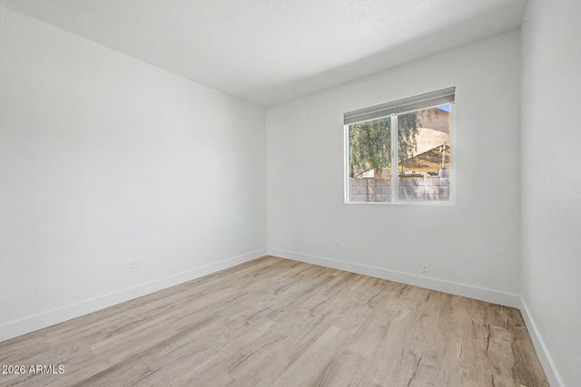 8709 W VERNON Avenue, Phoenix, AZ 85037