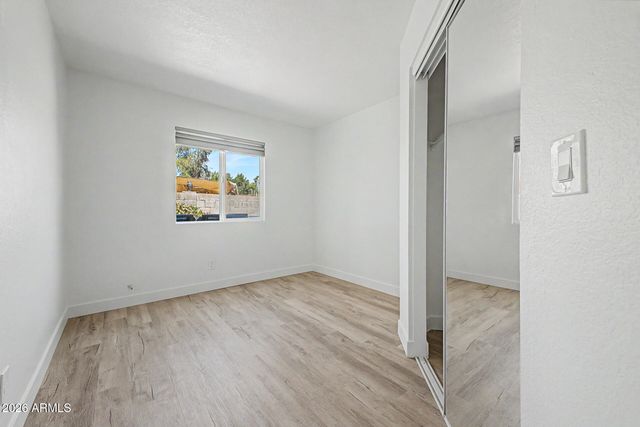 8709 W VERNON Avenue, Phoenix, AZ 85037