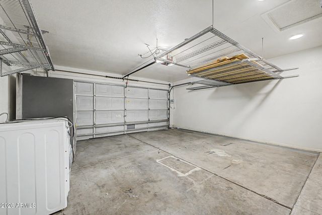 8709 W VERNON Avenue, Phoenix, AZ 85037