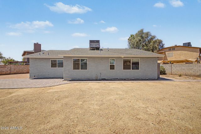 8709 W VERNON Avenue, Phoenix, AZ 85037