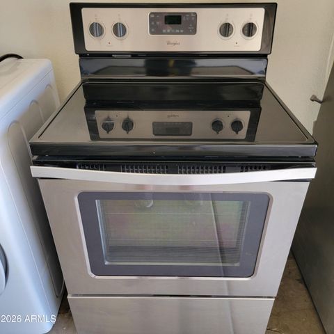 8709 W VERNON Avenue, Phoenix, AZ 85037