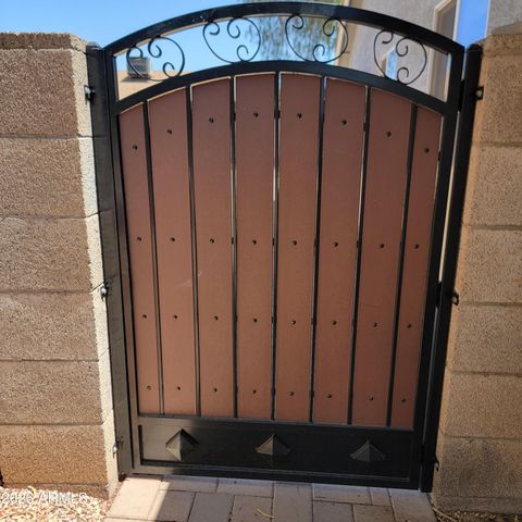 8709 W VERNON Avenue, Phoenix, AZ 85037