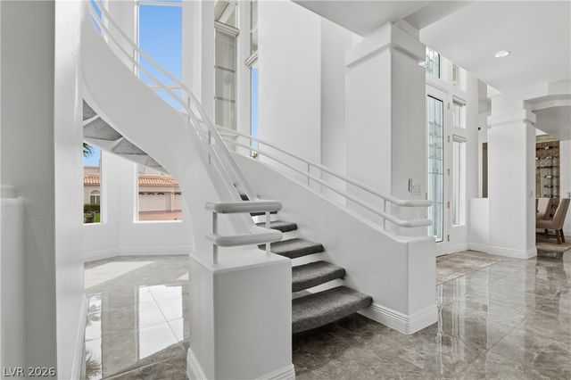 8632 Canyon View Drive, Las Vegas, NV 89117