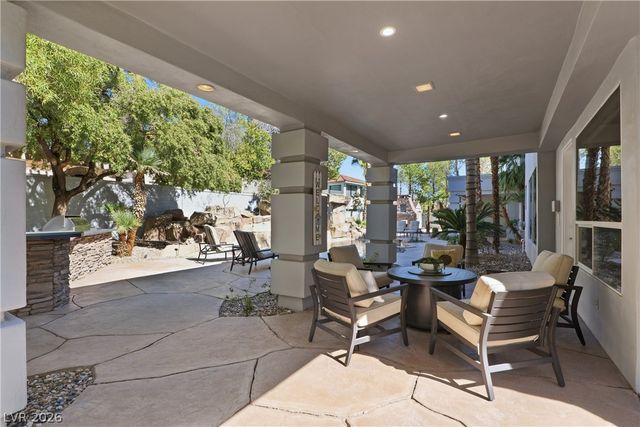 8632 Canyon View Drive, Las Vegas, NV 89117