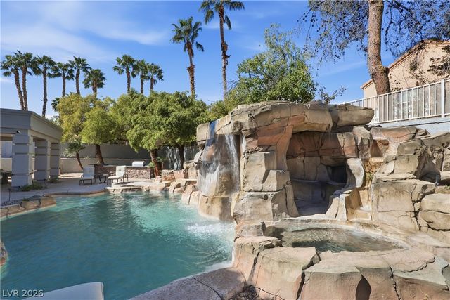 8632 Canyon View Drive, Las Vegas, NV 89117