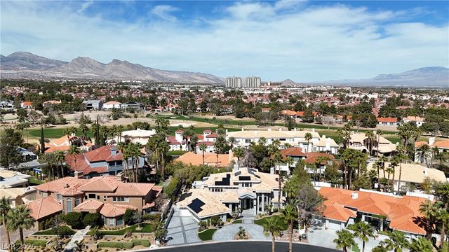 8632 Canyon View Drive, Las Vegas, NV 89117