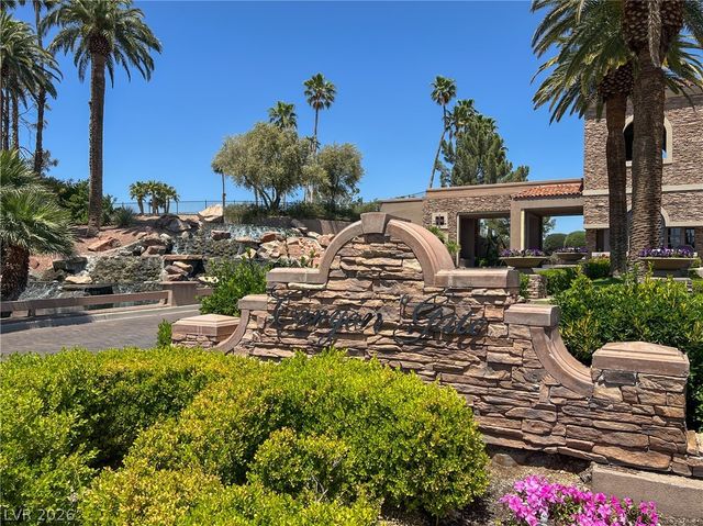 8632 Canyon View Drive, Las Vegas, NV 89117