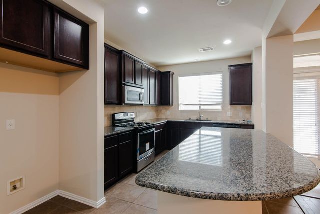 1512 Cockatiel Drive, Little Elm, TX 75068