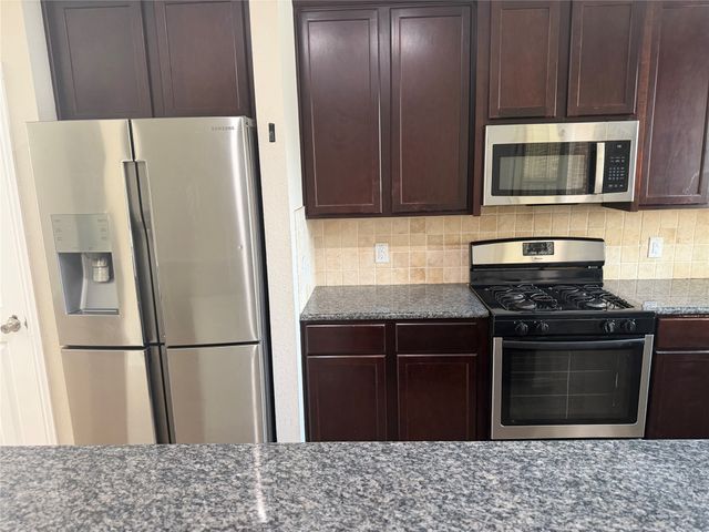 1512 Cockatiel Drive, Little Elm, TX 75068
