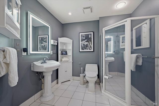 29 Vanessa Ct W, Napa, CA 94558