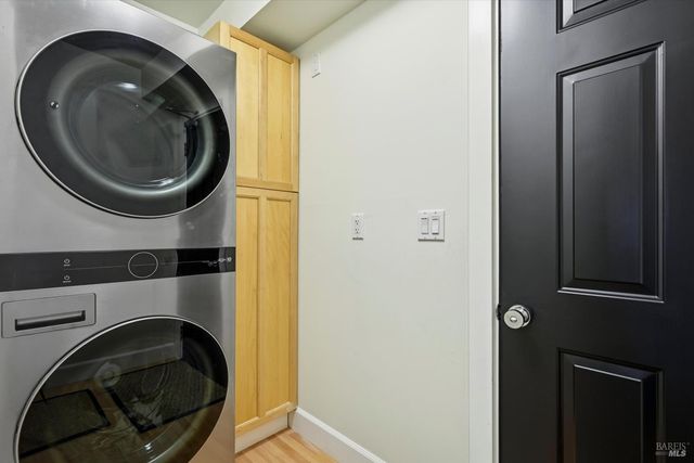 29 Vanessa Ct W, Napa, CA 94558