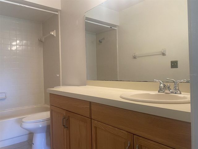 42 PINE ISLAND CIRCLE, Kissimmee, FL 34743