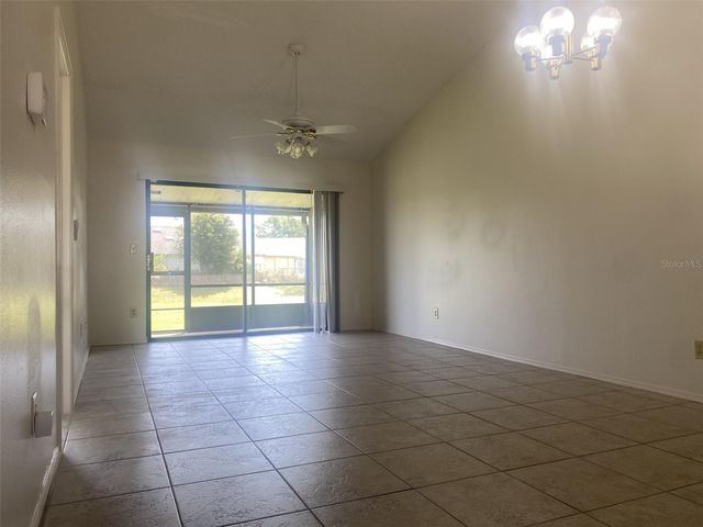 42 PINE ISLAND CIRCLE, Kissimmee, FL 34743