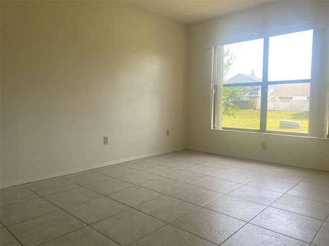 42 PINE ISLAND CIRCLE, Kissimmee, FL 34743